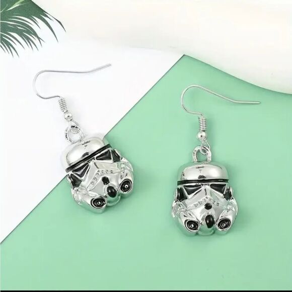 Star Wars Storm Troopers Black & Silver Drop Earrings - Picture 4 of 4